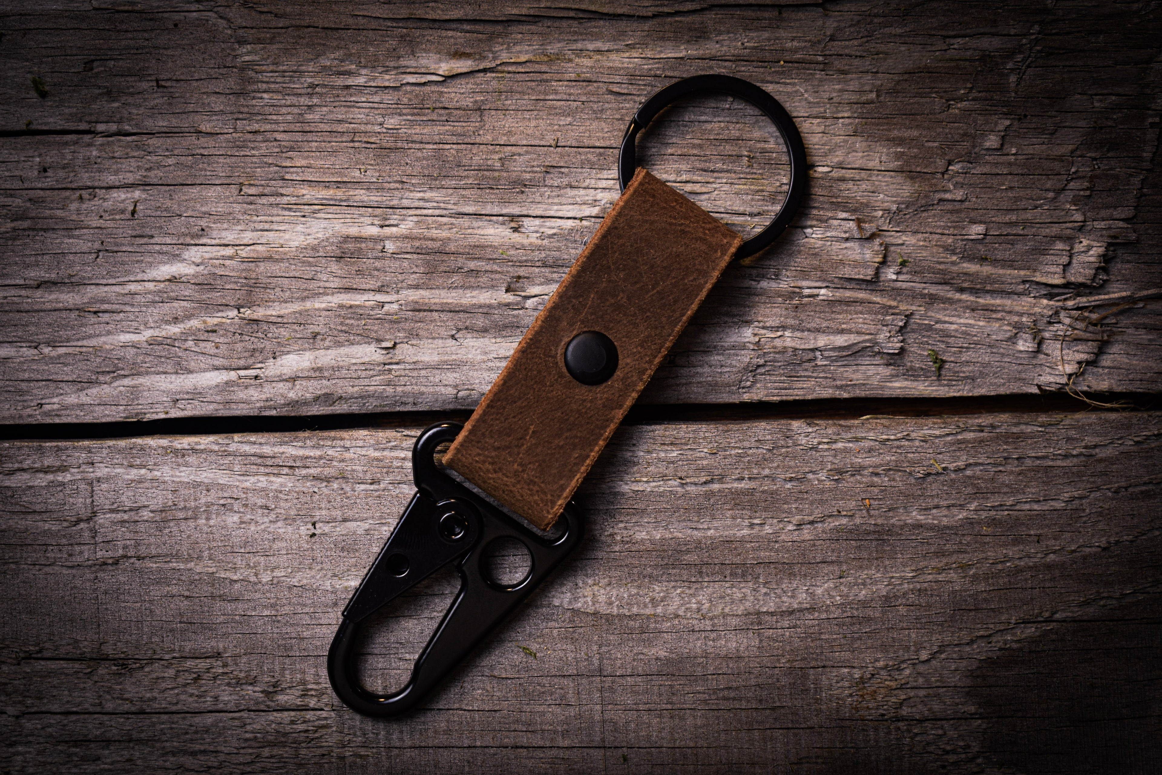 Handmade Leather Keychain – Brown Veg Tan or Chrome Tan Key Fob, Men’s Everyday Carry Gift, Durable Key Holder
