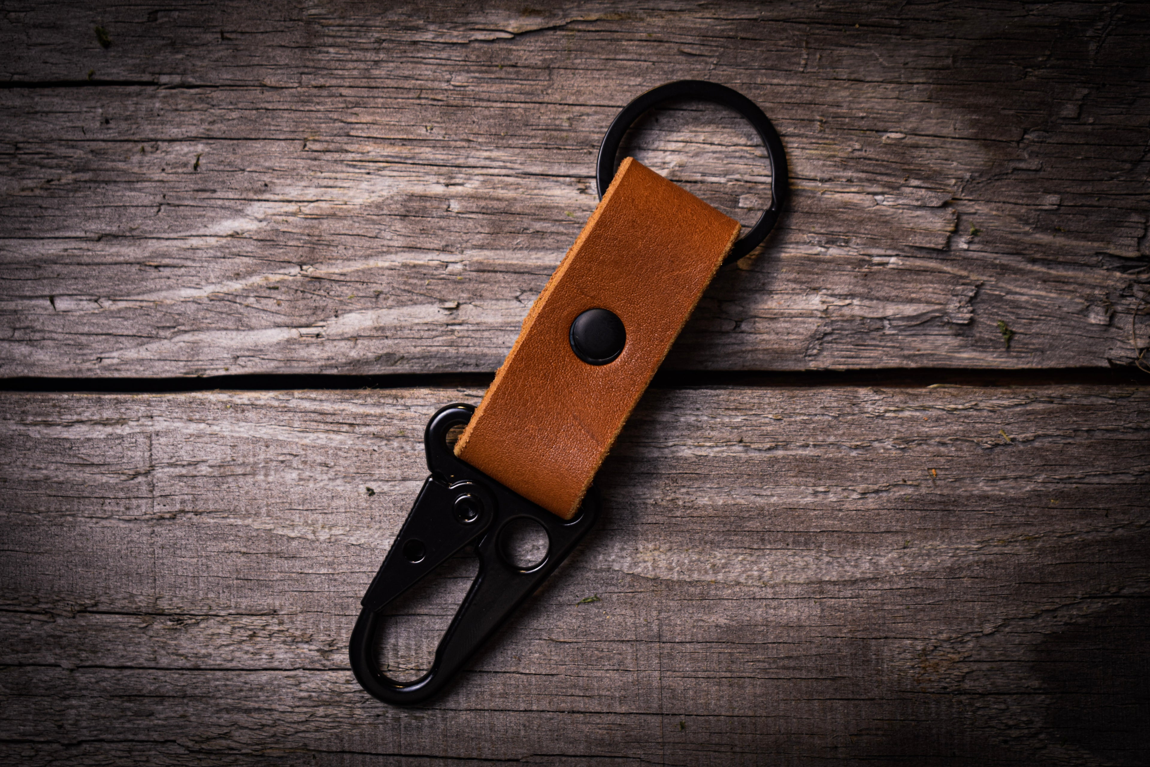Handmade Leather Keychain – Brown Veg Tan or Chrome Tan Key Fob, Men’s Everyday Carry Gift, Durable Key Holder
